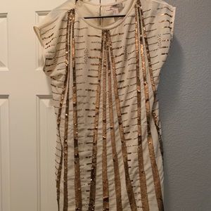 Sequin gold T-shirt dress 🌟⭐️